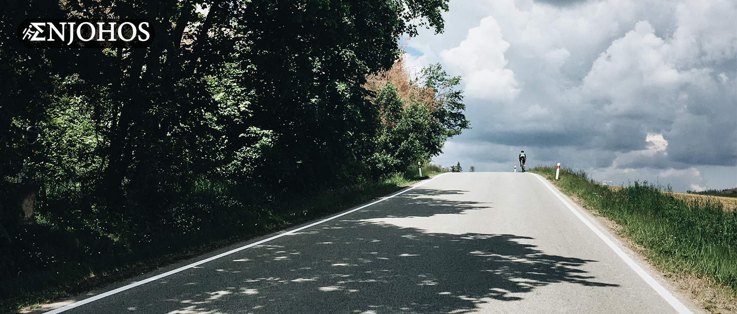 Велосипедний сідло ENJOHOS: водонепроникний, PU, для MTB, Trekking, Tour, шосе, чорний