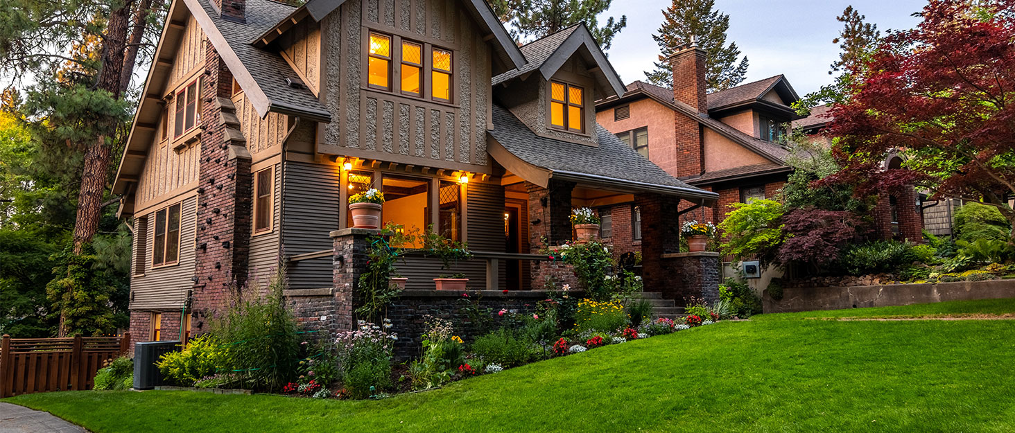 Сонячний прожектор ERAY 150W LED з акумулятором 7800mAh, 336 LED, 4 режими, 2 способи зарядки, портативний кемпінговий ліхтар та робоче освітлення для кемпінгу, гаража, надзвичайних ситуацій на відкритому повітрі, сірий