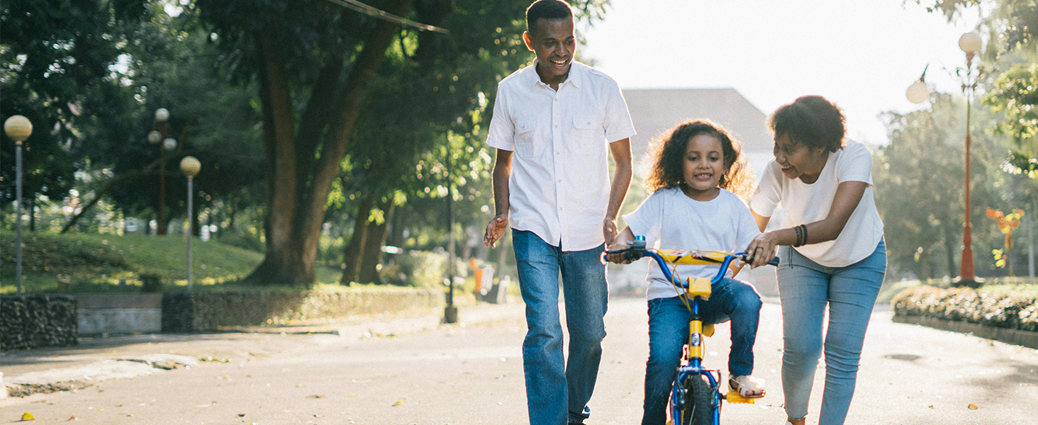 Жіночі кросівки Littleplum: дихаючі, легкі, спортивні. Розмір 40 EU, чорно-білі