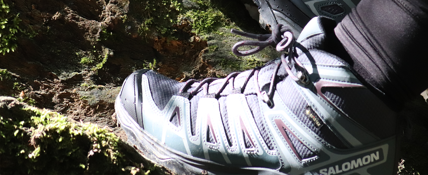 Жіноче трекінгове взуття Salomon X Ultra Pioneer Mid Gore-Tex, 39 1/3 EU, Ebony/Stormy Weather/Wine Tasting