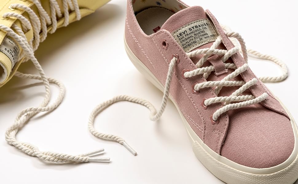 Кросівки жіночі Levi's Woods W білі, розмір 38 EU