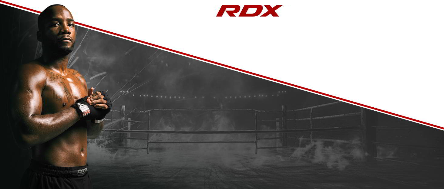 Боксерські рукавички RDX для боксу, муай-тай, ММА. Еластичні боксерські бандажі, захист рук, рожево-білі.