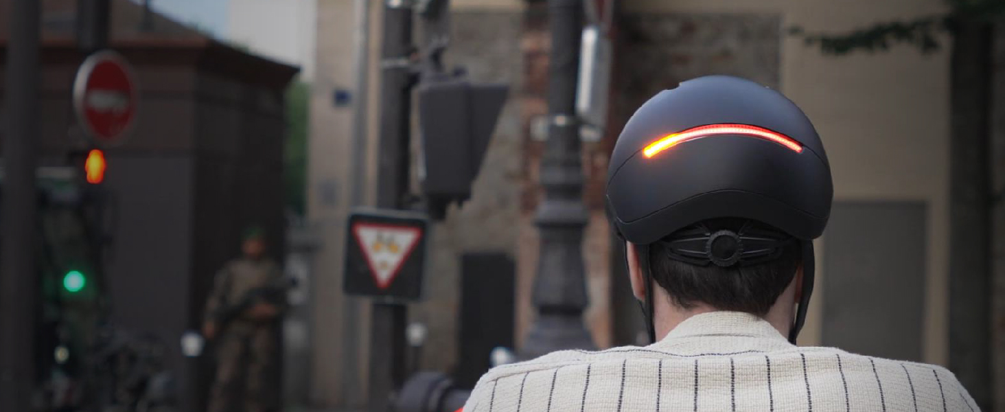 Life Helm від Overade: шолом для велосипеда та скутера з LED-підсвічуванням та пультом дистанційного керування, універсальний розмір, колір Slate Black
