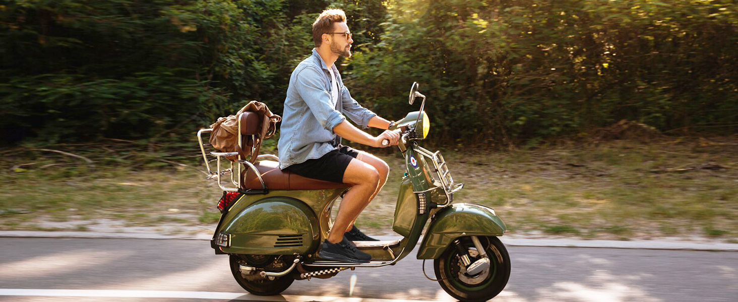 Чоловічі кросівки Oltyutc для бігу та занять спортом, літні, легкі, білі, 42 EU