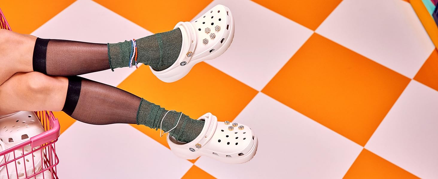 Чобочки Crocs для жінок (42/43 EU, чорний колір)