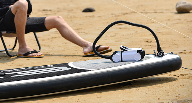 Насос для SUP-дошки GICLE 22PSI, електричний, портативний, для надувних SUP, човнів, водних видів спорту, білий/чорний