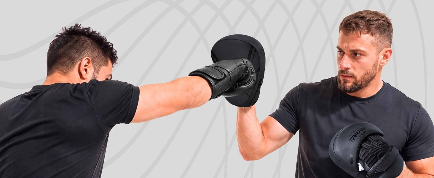 Боксерські лапи Farabi Sports для кікбоксингу та MMA – легкі вигнуті лапи з амортизуючою піною, ручкою та застібкою-липучкою для Муай-Тай