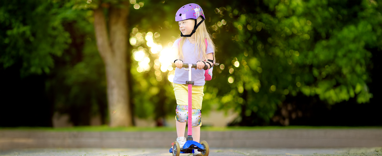 Дитячий шолом Unicorn Castle 7-в-1 з наколінниками, налокітниками та захистом зап'ястків для скейтборду, роликів, велосипеда (3-8 років), фіолетовий