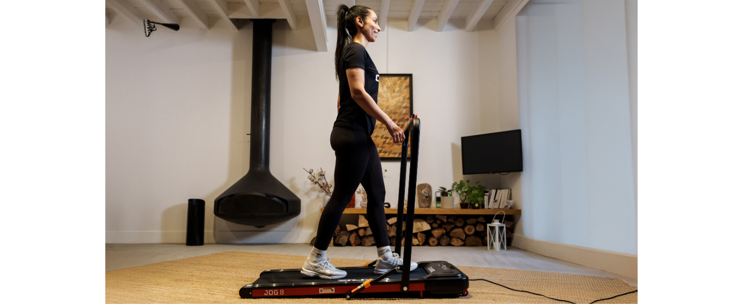 Біговий тренажер CARE FITNESS Jog 8: швидкість до 8 км/год, 4 функції, пульт ДК, комфорт та тихий мотор