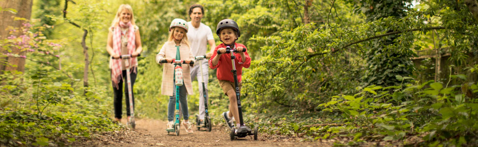 Назва: Мікромобільність  
Модель: Stundscooter  
Колір: [вкажіть колір]  

Ця структура дозволяє зберегти суть і не перевищити 75 символів.