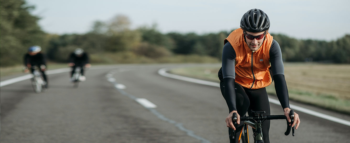 Чоловічі кросівки для бігу та занять спортом Damyuan. Легкі, дихаючі, чорного кольору, 43 EU. Підходять для бігу, тренувань, прогулянок та повсякденного носіння.