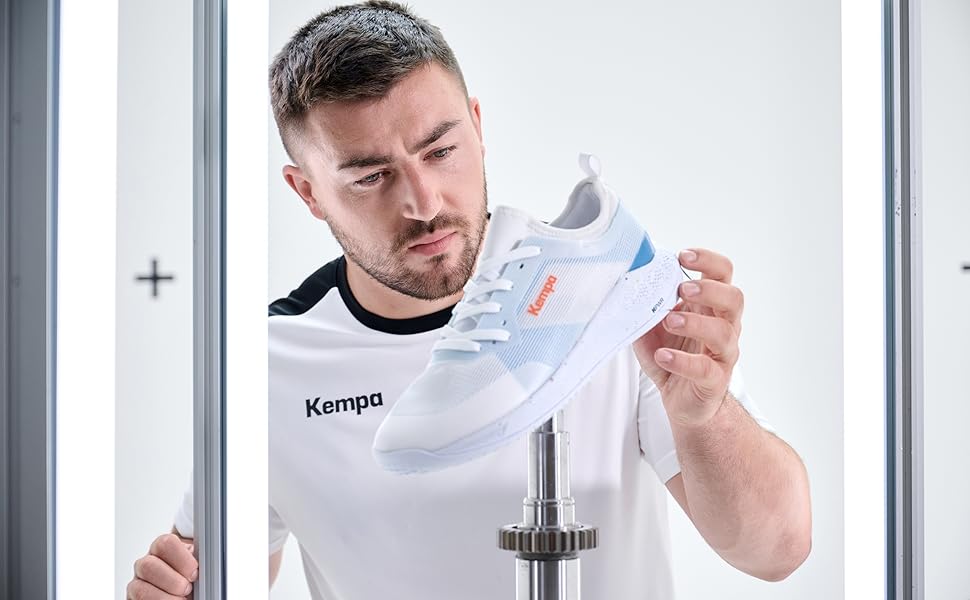 Жіночі кросівки Kempa Kourtfly WSport біло-фіолетові (44.5 EU)