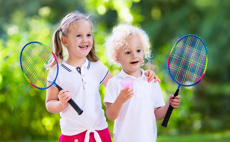 Набір для бадмінтону QKTYB для дітей від 4 до 8 років, легкий алюмінієвий, для початківців, з сумкою, для гри в приміщенні та на вулиці