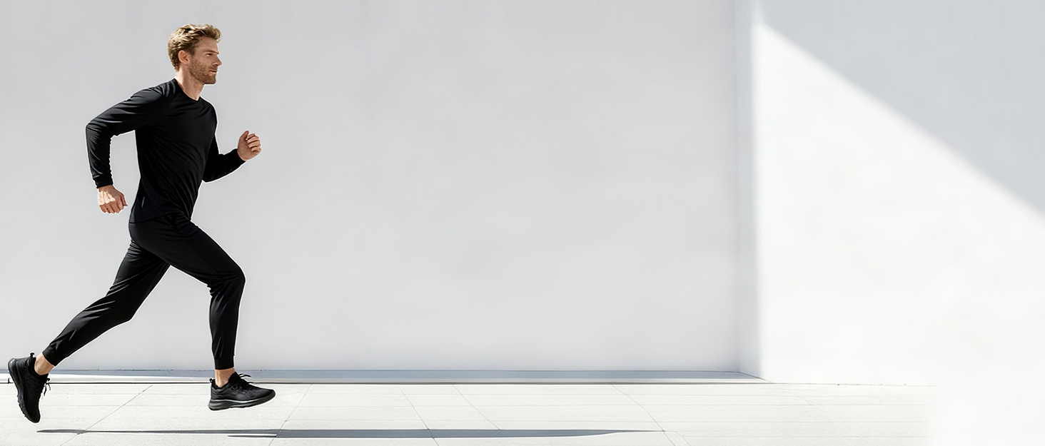 Чоловічі кросівки для бігу та занять спортом: чорні, легкі, дихаючі, slip-on, розмір 45 EU