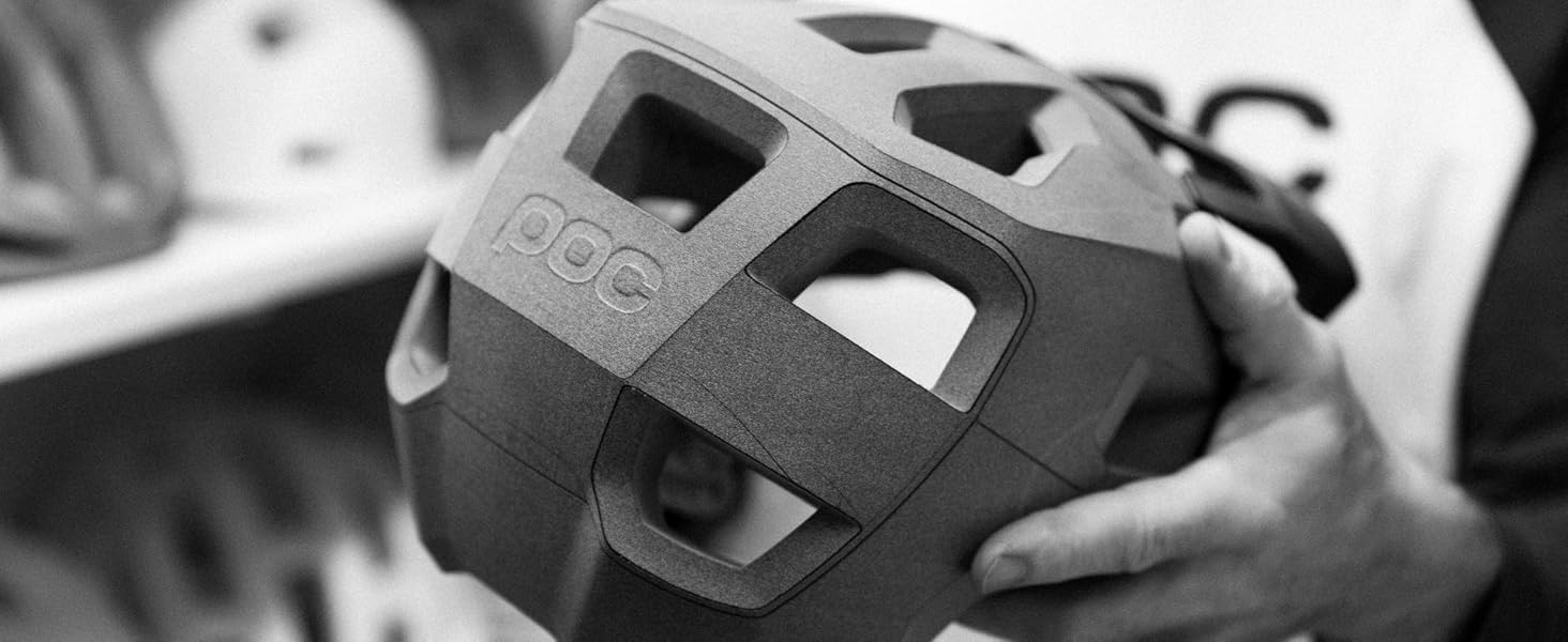 Велошолом POC Octal MIPS – преміум захист для шосейних велосипедистів, інноваційний шолом з ротаційним захистом MIPS, нагороджена модель