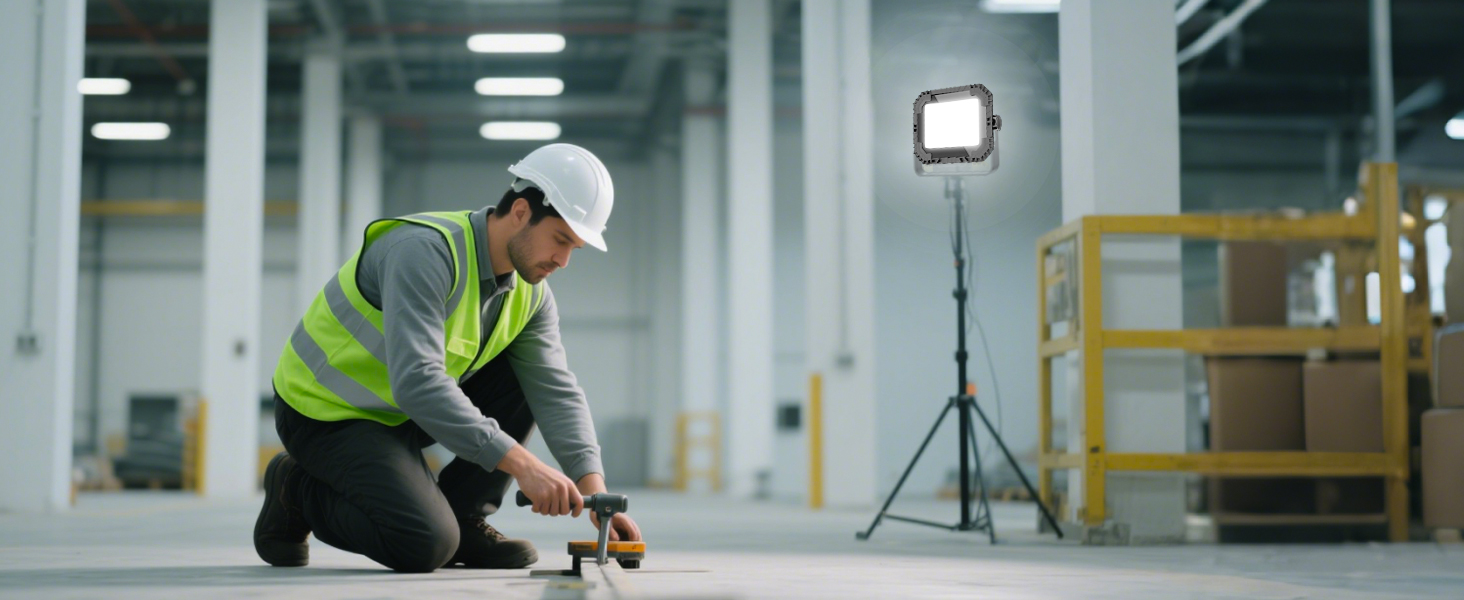 LED прожектор на акумуляторі CLV 200W, 20000mAh, IP66, вологостійкий, 4 режими, 2 рівні яскравості, USB, сонячна панель, для кемпінгу, будівництва, аварійне освітлення (чорний)