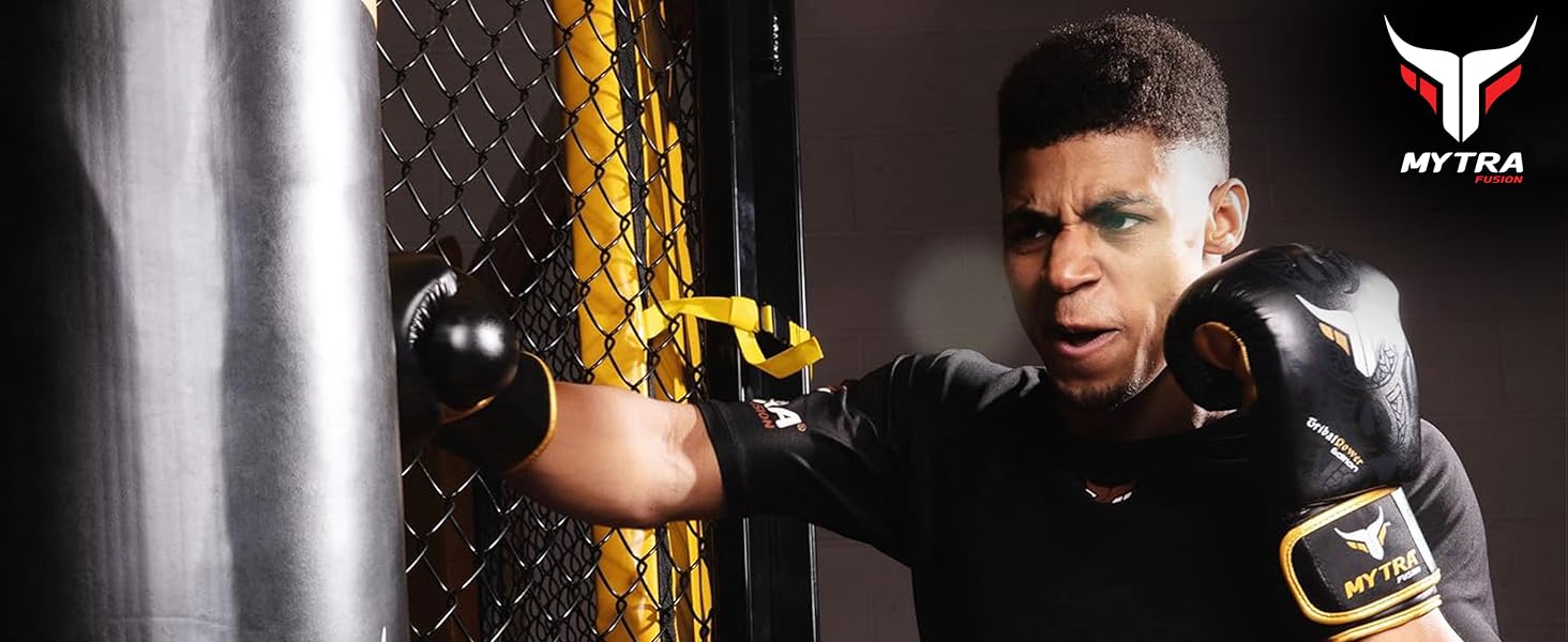 Боксерські рукавички Mytra Fusion для тренувань, спарингу, муай-тай, кікбоксингу. Розміри 10oz, 12oz, 14oz, 16oz. Чоловічі та жіночі. Чорний колір.