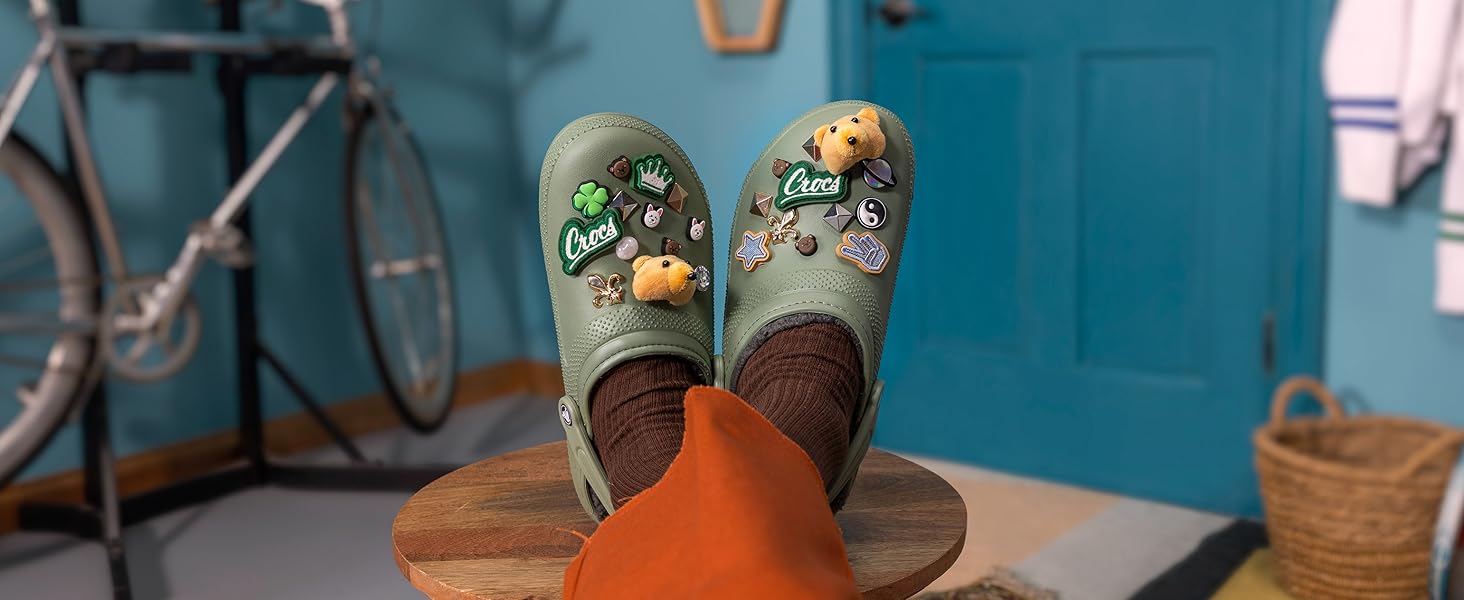 Чобочки Crocs для жінок (42/43 EU, чорний колір)