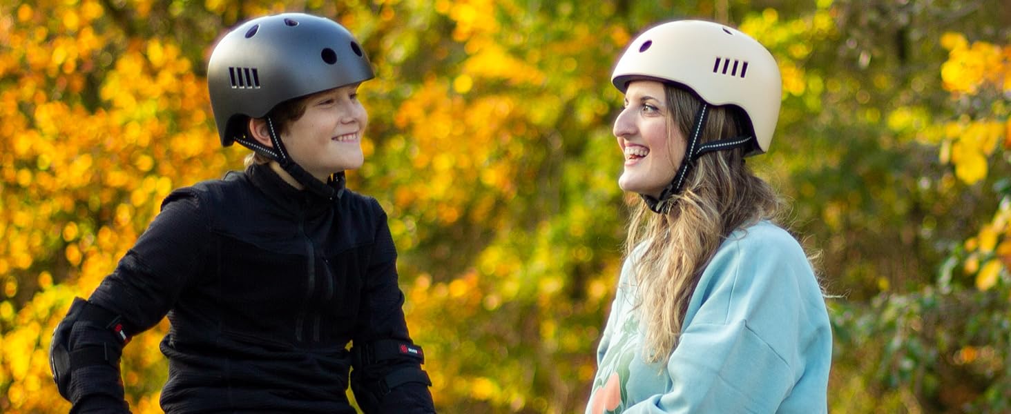 Шолом велосипедний SKATEWIZ дитячий/молодіжний, 8 дизайнів, M, чорно-синій