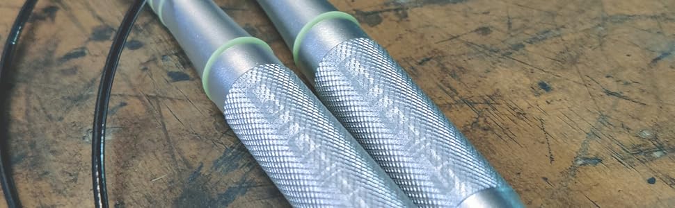 Стрибкове канат Crossfit CATGRIPS Springseil: алюмінієва ручка, сталеве ядро з підшипниками, легке та професійне для занять у спортзалі та боксі, з сумкою та запасними частинами, срібний