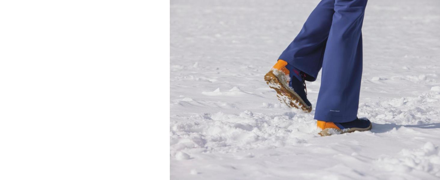 Черевики жіночі Columbia Newton Ridge Plus Omni Heat 38 EU чорного кольору з темно-синьою вставкою