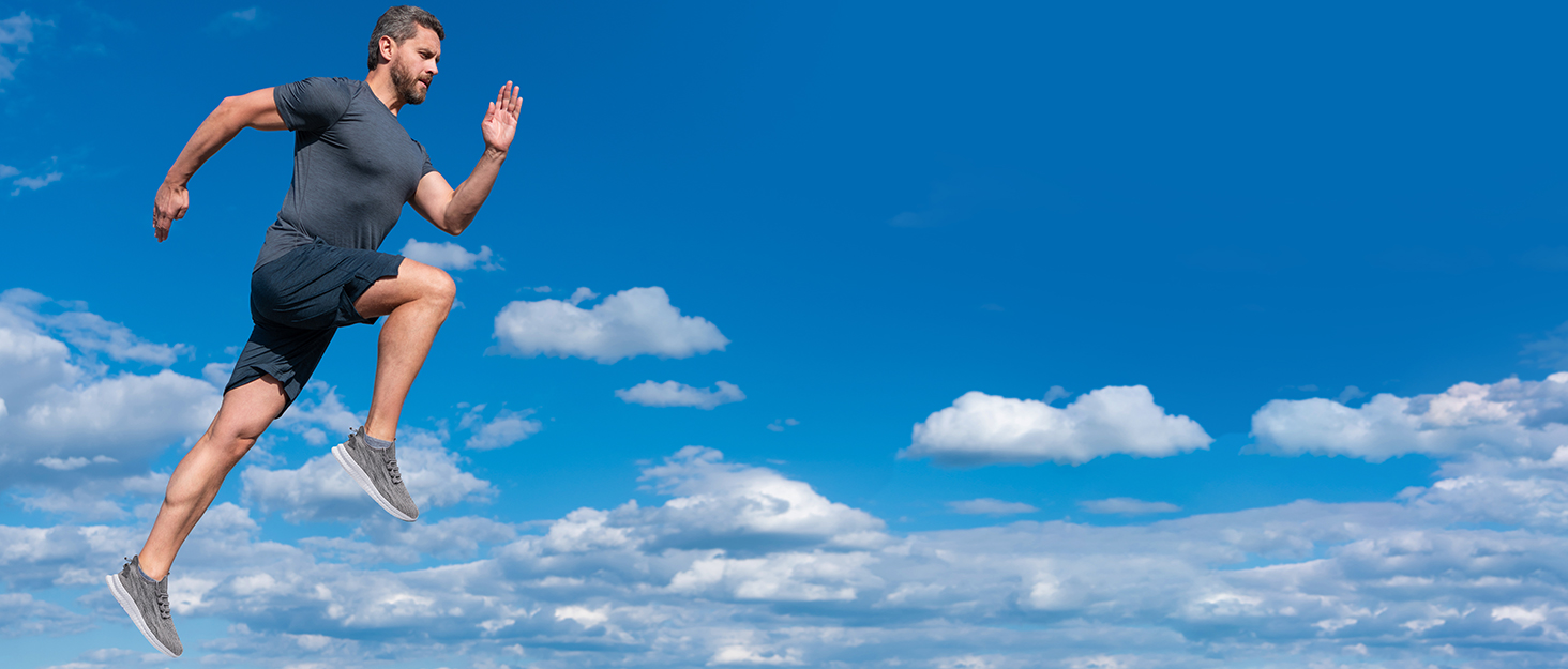 Чоловічі кросівки: спортивні, літні, для бігу, занять у залі, фітнесу, тренувань, халупа, трекінг, розмір 39-50, чорний колір