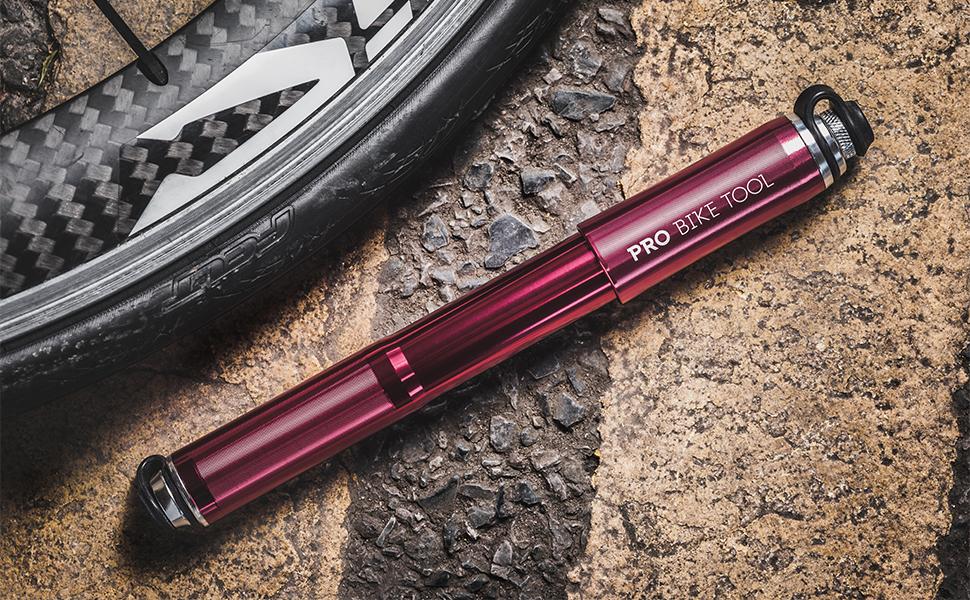 Міні-насос для велосипеда PRO BIKE TOOL з манометром: Presta та Schrader клапани, тиск до 6.9 Bar, легкий, для шосе, MTB, 22.8x7x3 см, чорний матовий