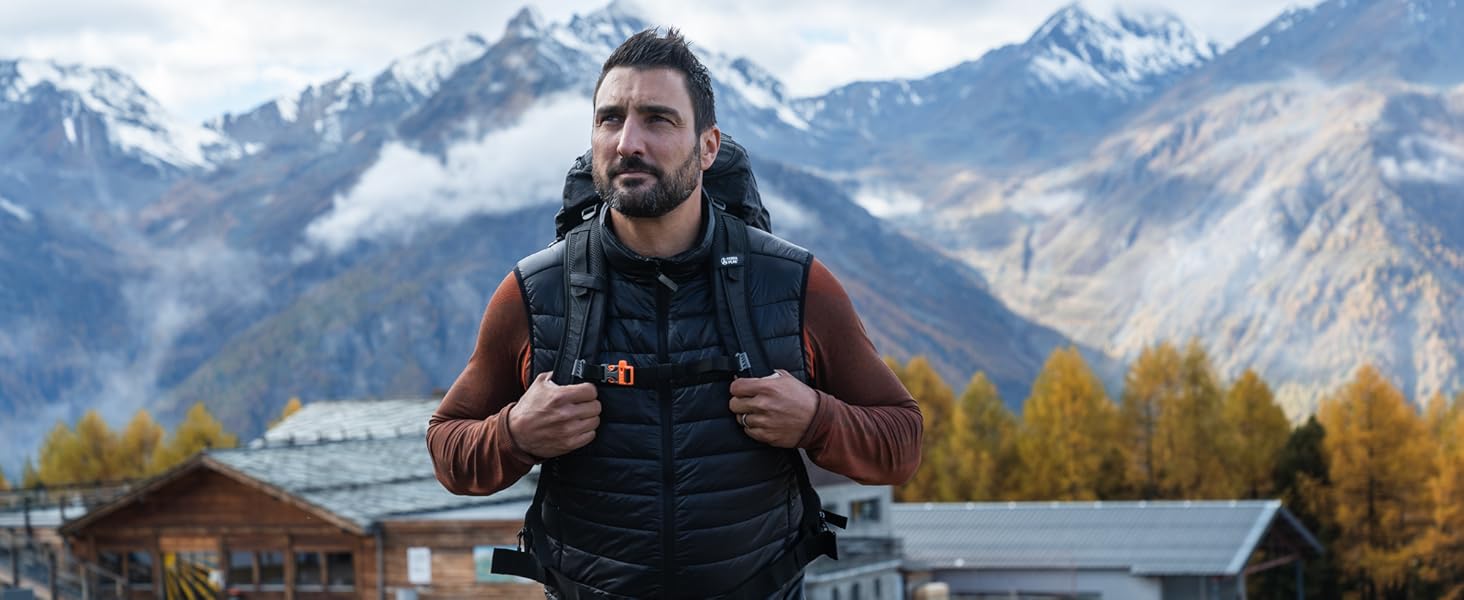Рюкзак Terra Peak 40 л з вентильованою спинкою, тримачем для питної системи та дощовиком, туристичний рюкзак для походів і прогулянок, чорний