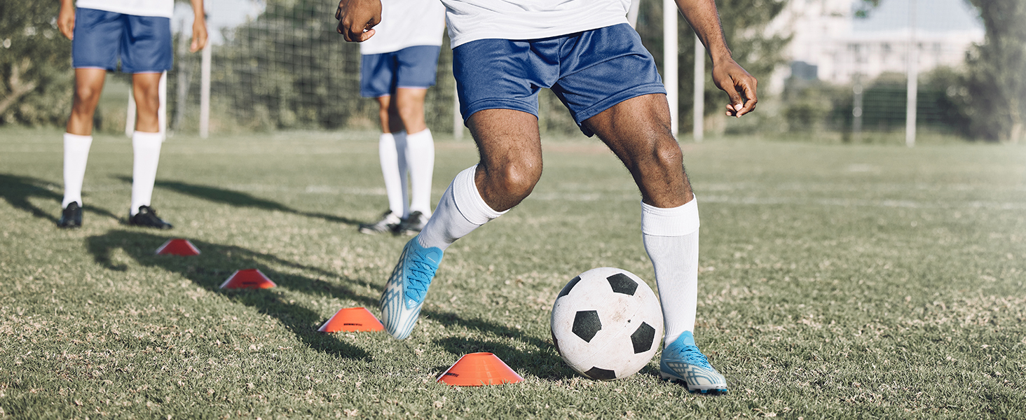 Футбольні бутси DREAM PAIRS для чоловіків, професійні, зі штирями, для гри на траві, чорно-білі, 39 EU