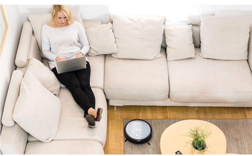 Біговий тренажер Cecotec DrumFit WayHome: нахил, масажний пояс, гантелі, 1-18 км/год, 12 програм, широка бігова поверхня