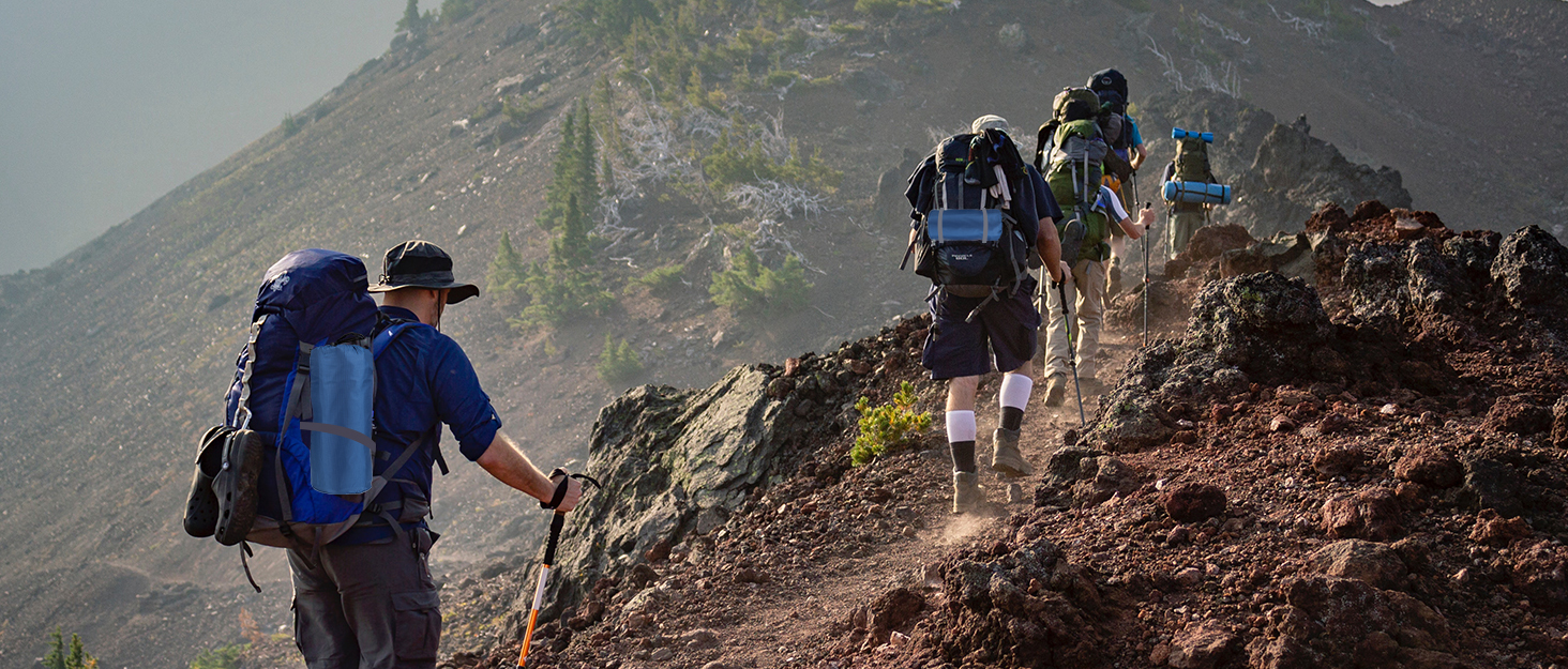 Каремат для кемпінгу Techshare самонадувний, потовщений, синій. Підходить для піших прогулянок, відпочинку на природі та кемпінгу. З насосом для накачування.