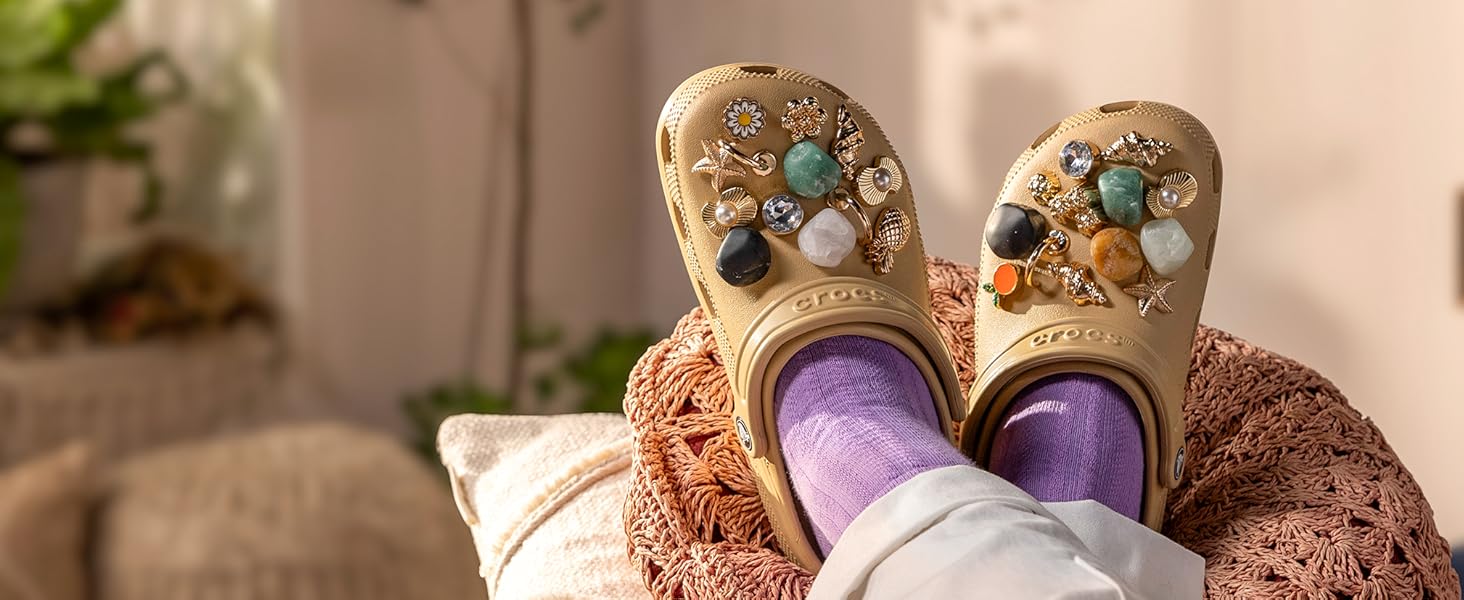 Чобочки Crocs для жінок (42/43 EU, чорний колір)