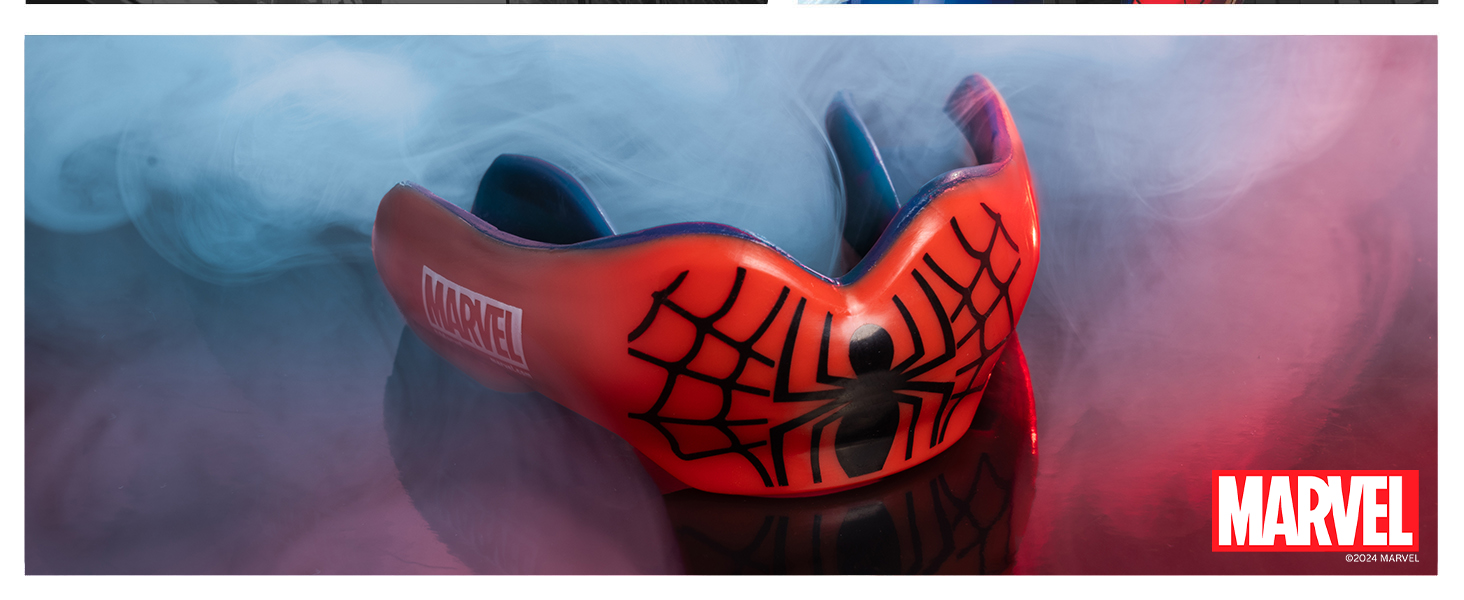 Капа спортивна Marvel Spider-Man для захисту зубів з брекетами, універсальний розмір. Капа для регбі, MMA, боксу, хокею, дзюдо, кікбоксингу та інших контактних видів спорту