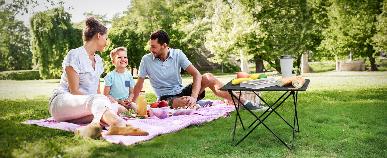 Стіл для кемпінгу VILLEY складний, розкладний, з алюмінію та Оксфордської тканини. Максимальне навантаження 25 кг, з сумкою. Легка установка, ідеально для кемпінгу, відпочинку на природі, риболовлі та вуличної кухні. Чорний.
