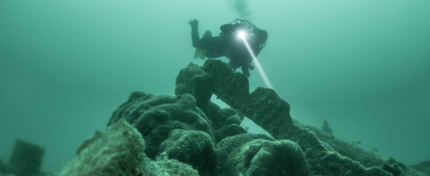 Ліхтар підводний ORCATORCH ZD710MK2 LED з регулюванням фокусу, 1500 люмен, 4 режими, 2-в-1 (прожектор та світло, що розливається), IP68, водонепроникність до 150м, акумулятор для дайвінгу, кемпінгу