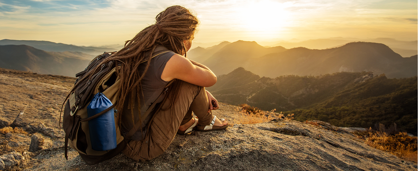 Килимок для кемпінгу Yuzonc Isomatte самонадувний, надувний матрац з насосом-пресом та подушкою, компактний та легкий для відпочинку на природі, зелено-блакитний