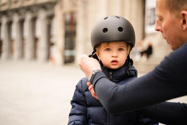 Дитячий захисний шолом Scoot & Ride XXS, чорний/золотий, з LED підсвіткою, регульований