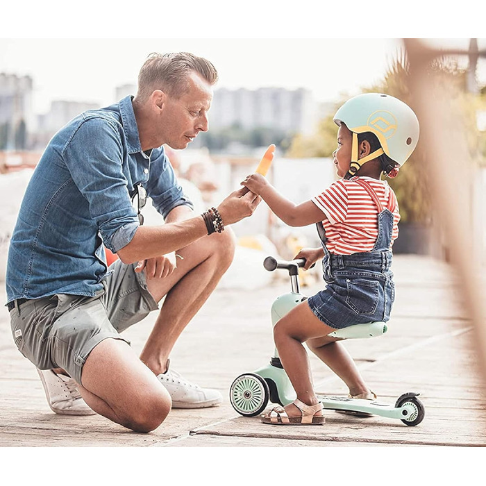Дитячий шолом Scoot and Ride XXS з LED підсвіткою, матове покриття, регульовані ремінці, флісова підкладка