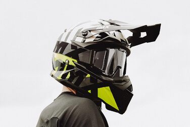 Мотошолом FMX-02 для бездоріжжя, 2 розміри, знімні щоки, регульований козирок, знімний підклад, чорний/білий/флуоресцентний жовтий/сірий