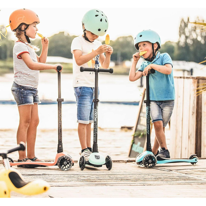 Дитячий шолом Scoot and Ride з регульованими ремінцями, матовим покриттям, розмір XXS, LED-ліхтарем і флісовою підкладкою