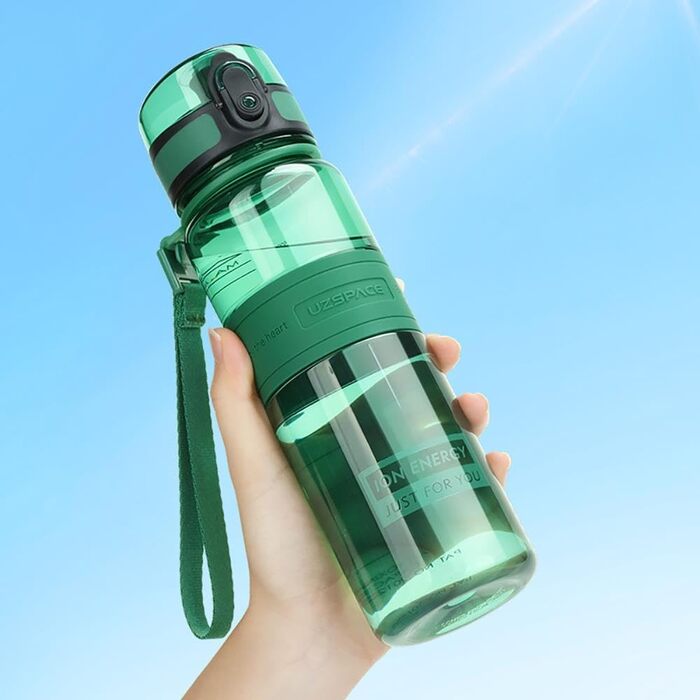 Спортивна пляшка для води VERTAST Герметична пляшка для води Tritan Sports Bottle без BPA для йоги, тренажерного залу, велосипеда та активного відпочинку, 500 мл/17 унцій, 1 л/32 унції, 1,5 л/50 унцій (1500 мл-50 унцій, мг/джунглі зелена)