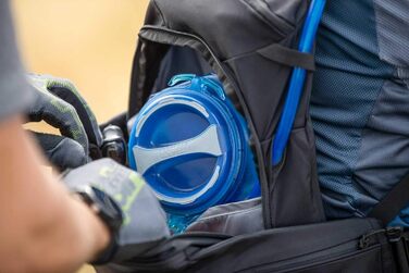 Рюкзак для гідратації Camelbak Crux Reservoir 3 л синій сушильний комплект