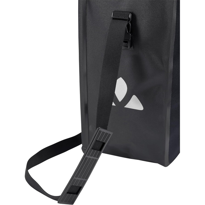 Велосипедна сумка VAUDE Aqua Back Supreme 2x24 л, водонепроникна задня сумка на багажник, міцна та екологічна, чорна, Німеччина