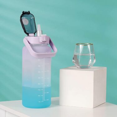 Мотивуюча пляшка для води 1,8 л з мітками часу та трубочкою, герметична, BPA-free, для спорту та фітнесу, лилаво-зелена