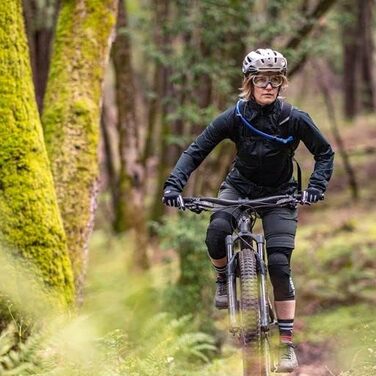 Велосипедний гідратаційний рюкзак CAMELBAK Lobo 9 л з резервуаром 2 л