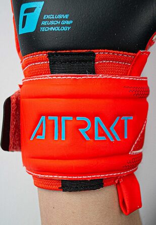 Воротарські рукавички Reusch Attrakt Gold X червоний/синій/чорний, р. 8