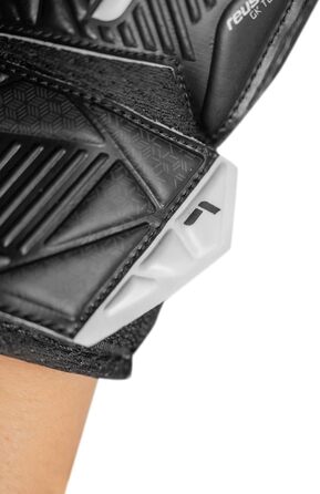 Воротарські рукавички Reusch Attrakt Resist Junior унісекс для юніорів