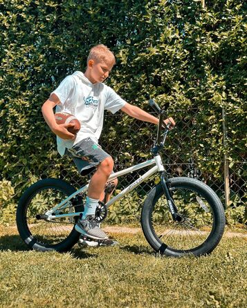 Велосипед дитячий AVASTA Freestyle BMX Rubato 20'' білий, від 5 років