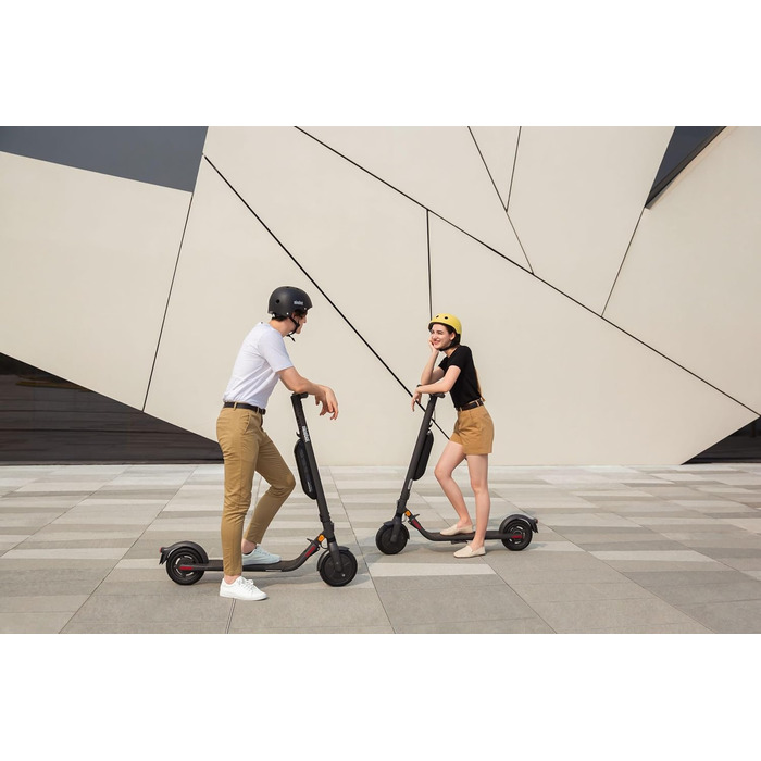 Електросамокат Segway-Ninebot E45D, 20 км/год, запас 45 км, вулиця дозволена