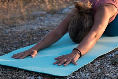 Спортивний килимок YOGATI Килимок для фітнесу Нековзний з ремінцем для перенесення. Гімнастичний килимок для йоги, пілатесу та фітнесу. Килимок для йоги для чоловіків і жінок. Килимок для йоги не ковзає. Килимок для вправ, килимок для йоги. зелений